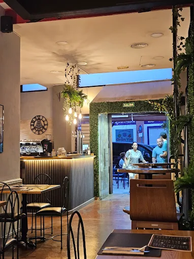 vista-interior-Tipico-restaurante